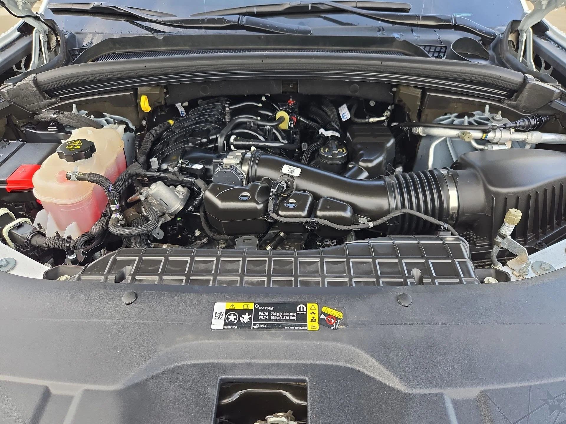 Used 2023 Bright White Clearcoat Jeep Laredo image 32