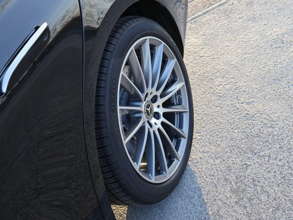 New 2026 Obsidian Black Metallic Mercedes-Benz S 580 image 81