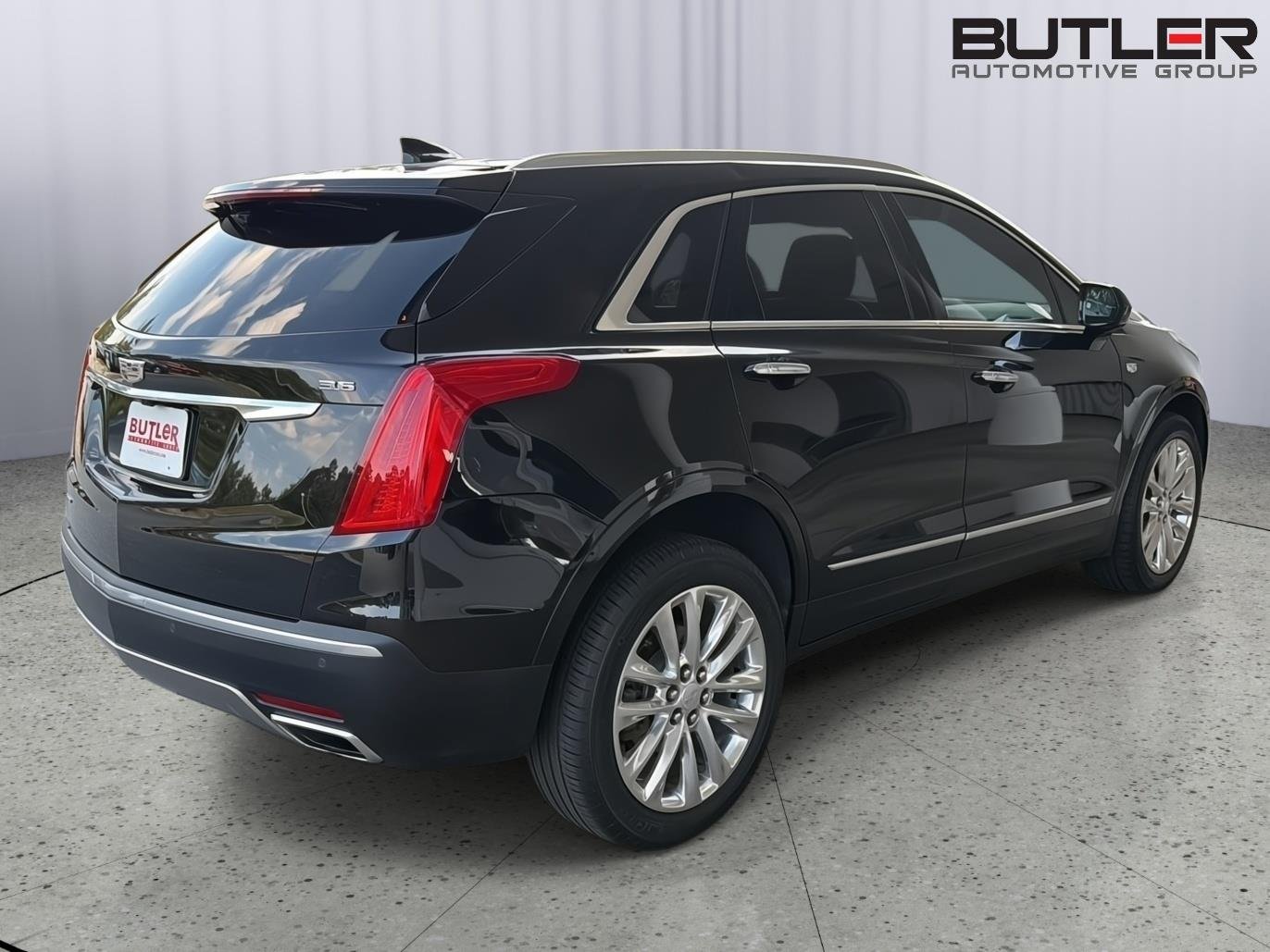 Used 2017 Stellar Black Metallic Cadillac Platinum AWD image 6