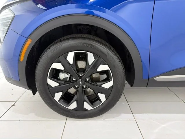 Used 2024 Sapphire Blue Kia X-Line image 46