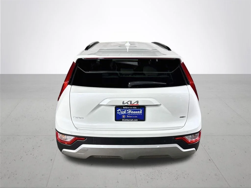 New 2026 Snow White Pearl Kia EX image 7
