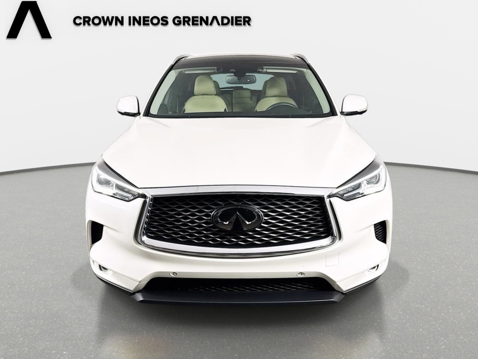Used 2022 Majestic White INFINITI ESSENTIAL image 2