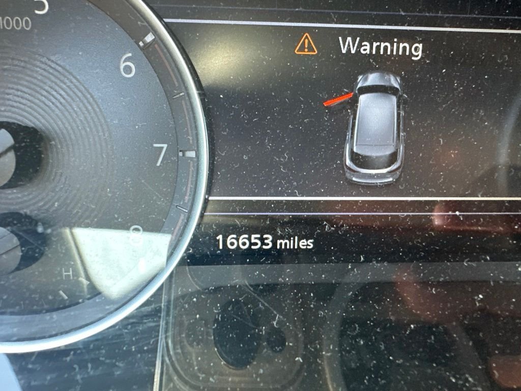 Used 2020 Gray INFINITI ESSENTIAL image 7