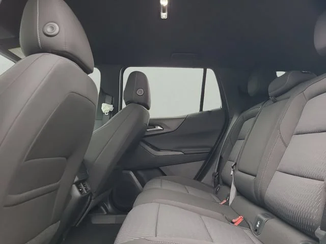 New 2027 Summit White Chevrolet LT image 12