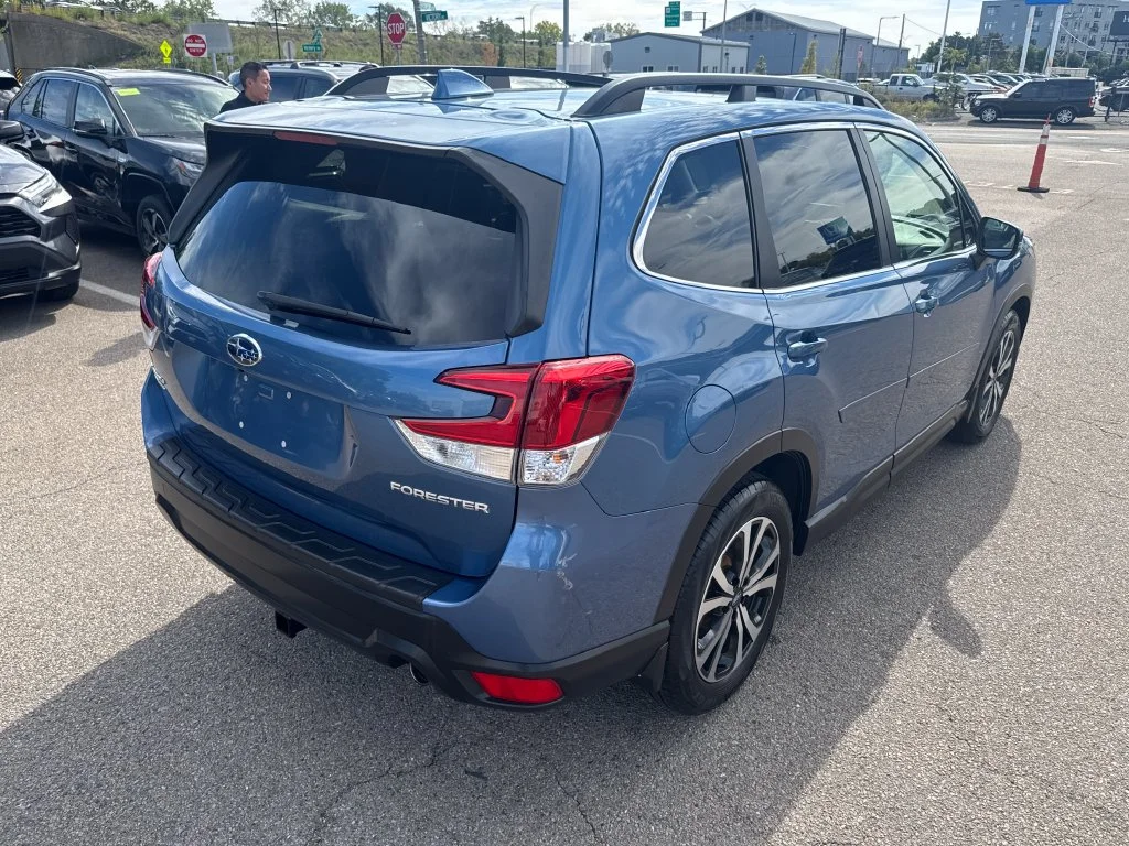 Used 2019 Blue Subaru Limited image 8
