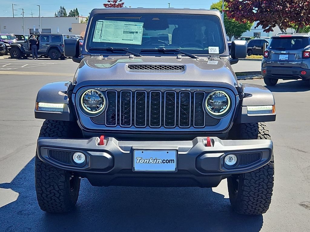 New 2026 Granite Crystal Metallic Clear-Coat Exterior Paint Jeep Rubicon image 9