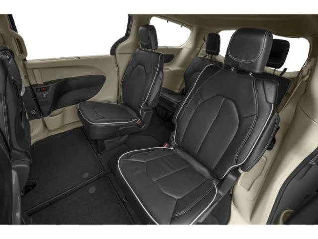 New 2026 Bright White Clear-Coat Exterior Paint Chrysler Limited image 15