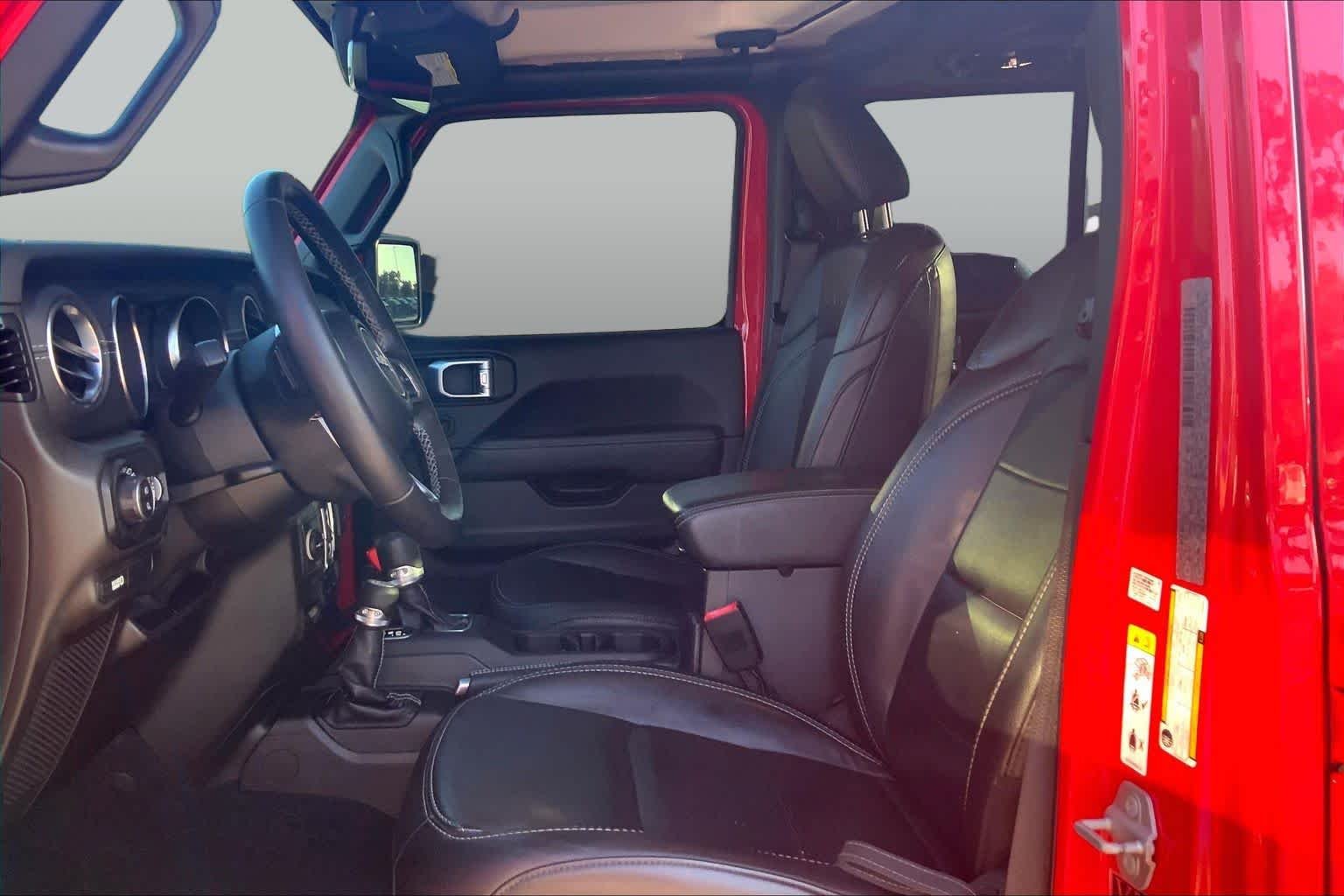 Used 2020 Firecracker Red Clearcoat Jeep Overland image 6