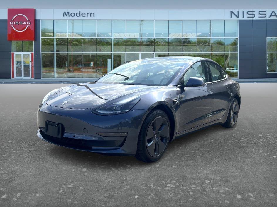 Used 2022 Midnight Silver Metallic Tesla Long Range image 1