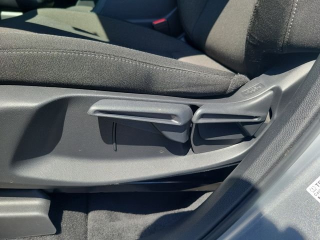 2025 Honda CR-V LX - Photo 14