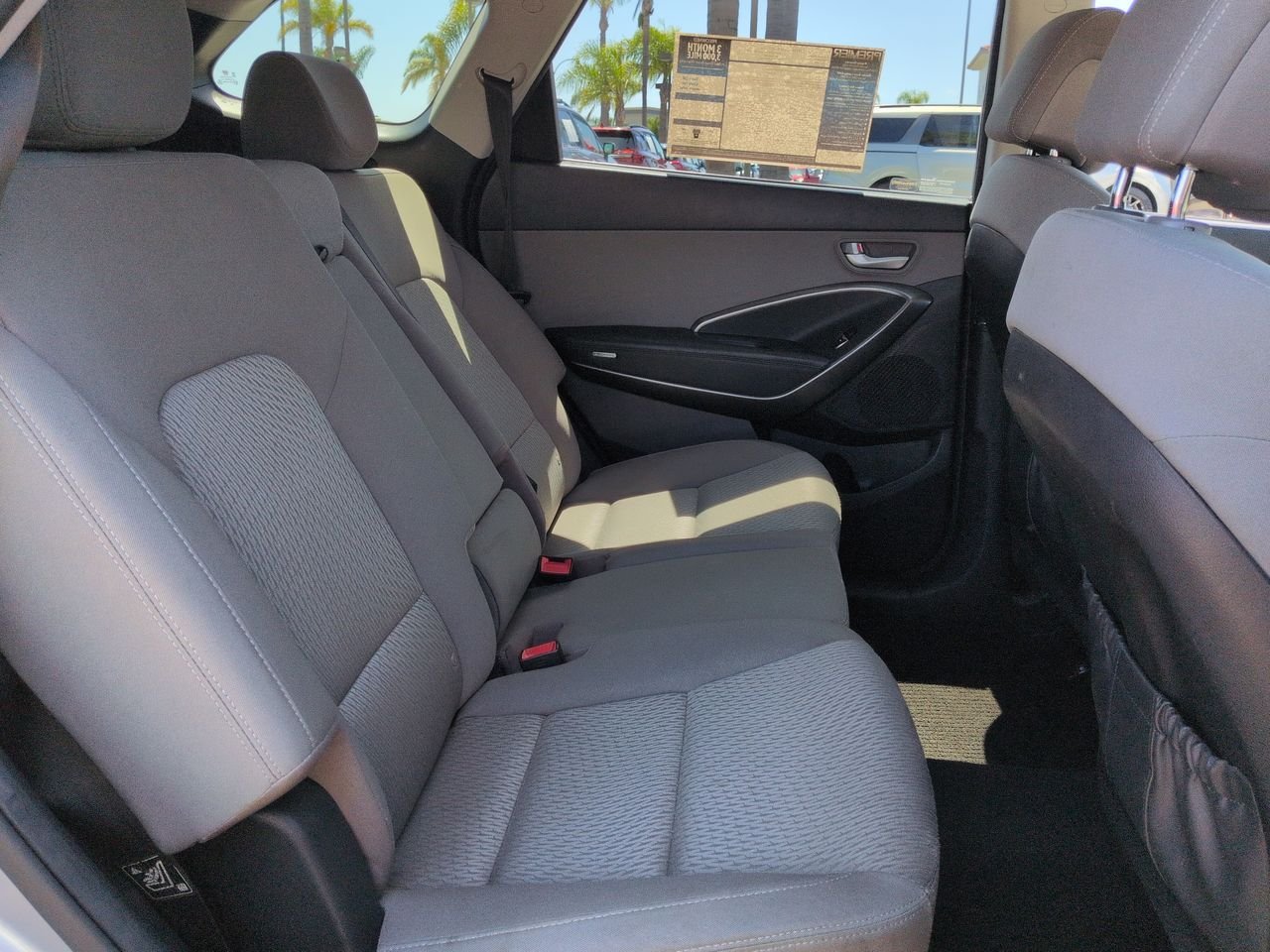 Used 2018 Gray Hyundai SE image 29