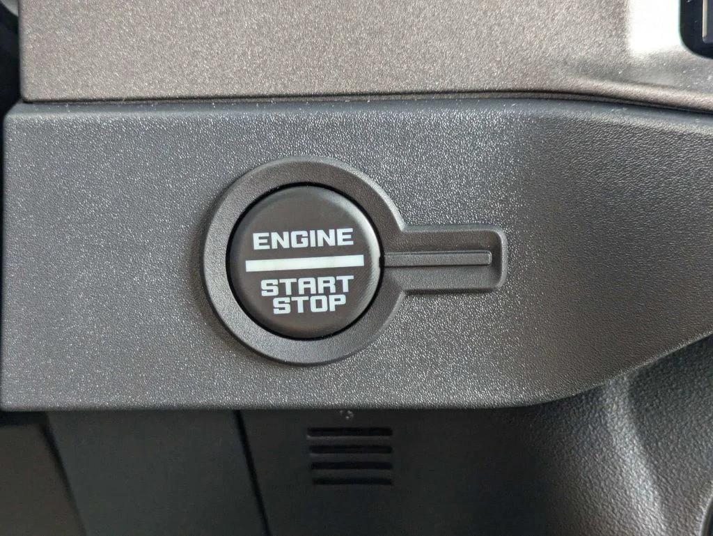 New 2026 Avalanche Gray Ford Badlands image 29