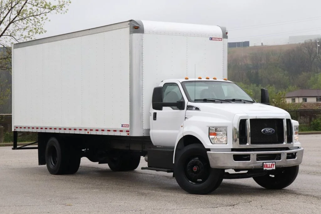 Used 2022 White Ford Base image 2