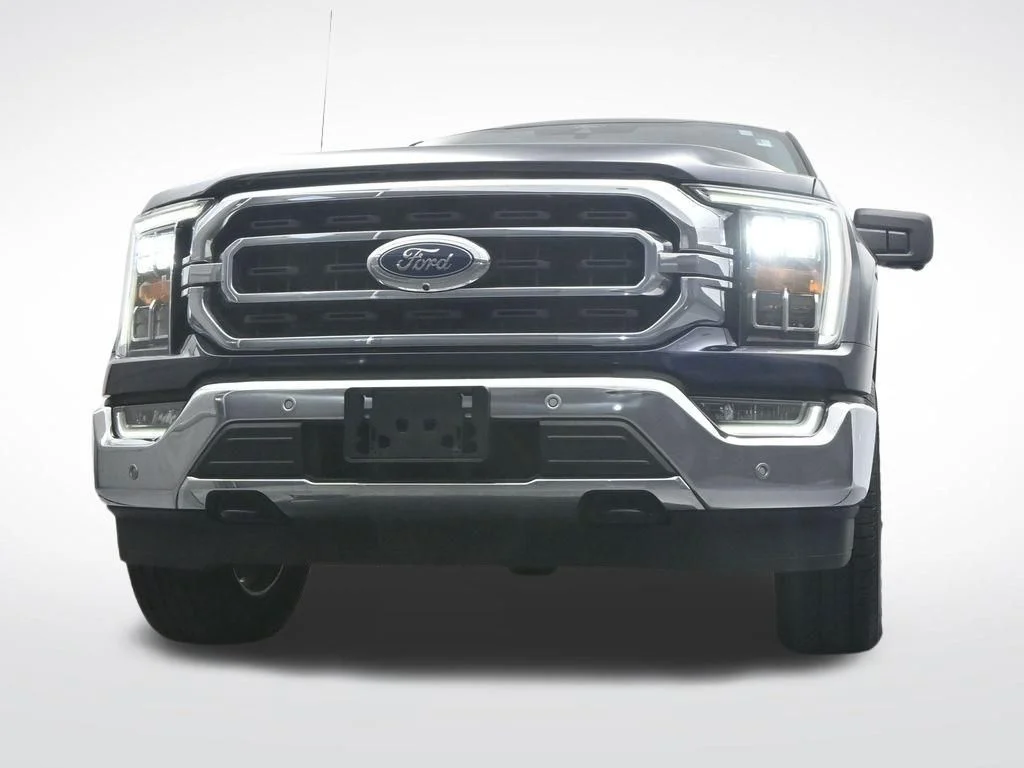 Certified Used 2022 Blue Metallic Ford XLT image 32
