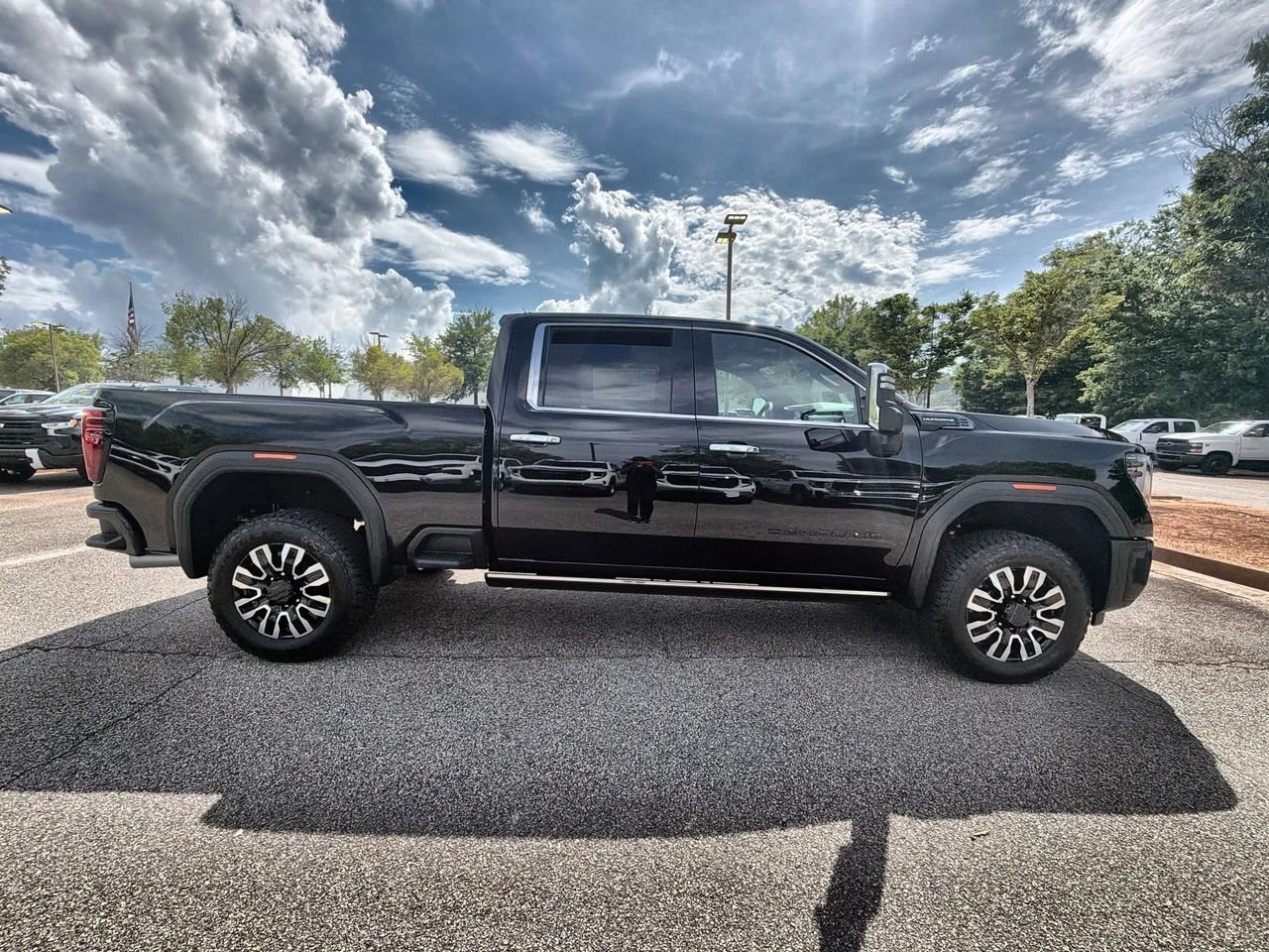 New 2026 Onyx Black GMC Denali Ultimate image 9