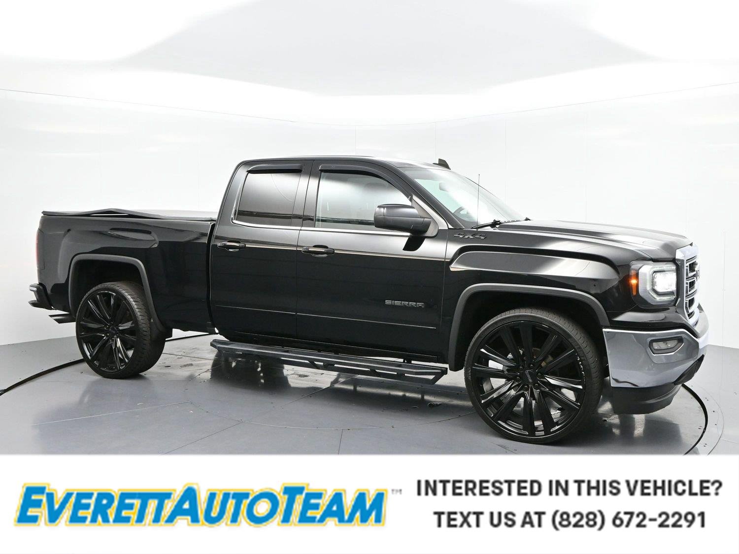 2017 GMC Sierra 1500 Negro (ONYX BLACK) Camioneta Todo terreno 