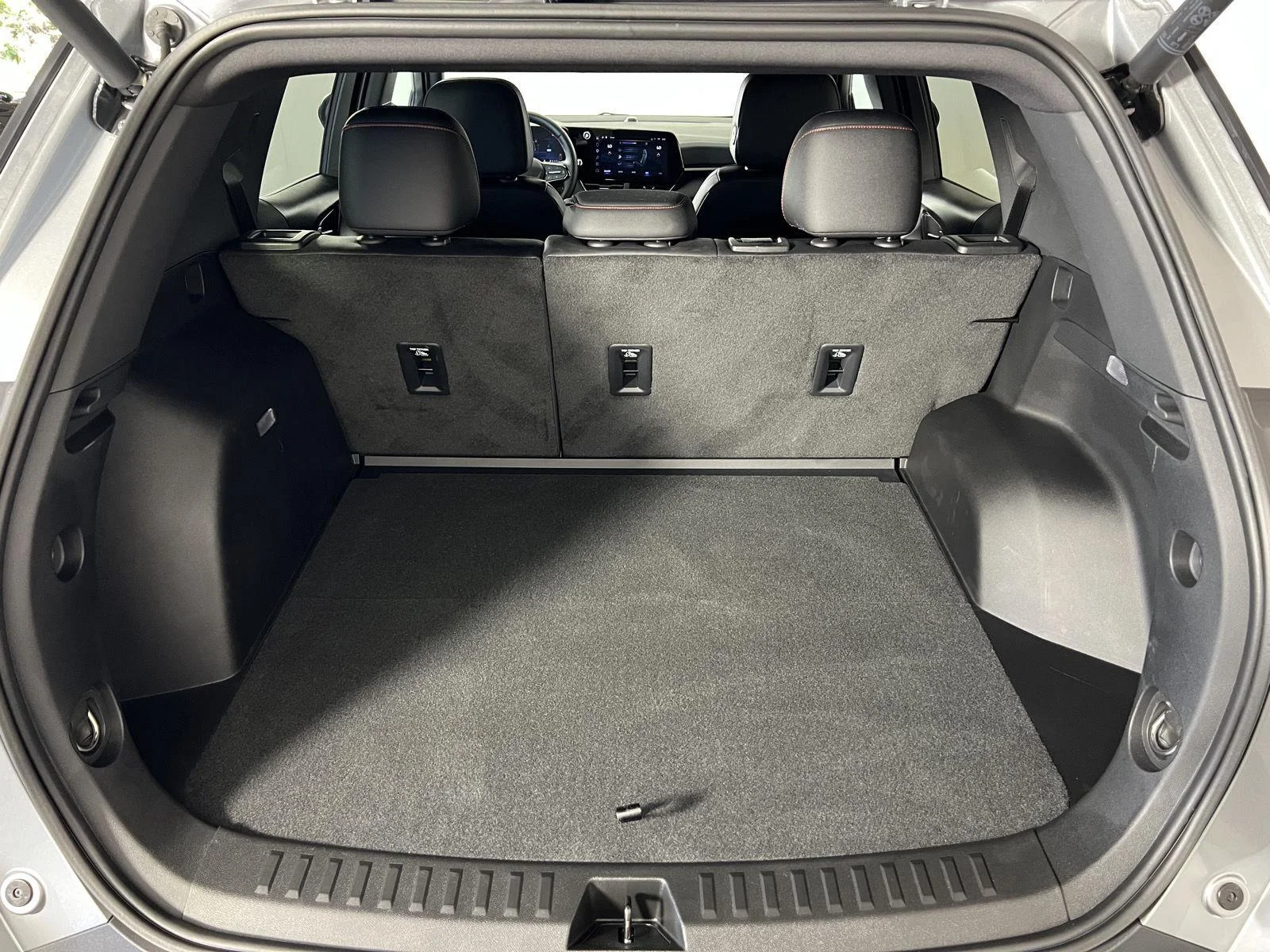 Used 2025 Sterling Gray Metallic Chevrolet RS image 21