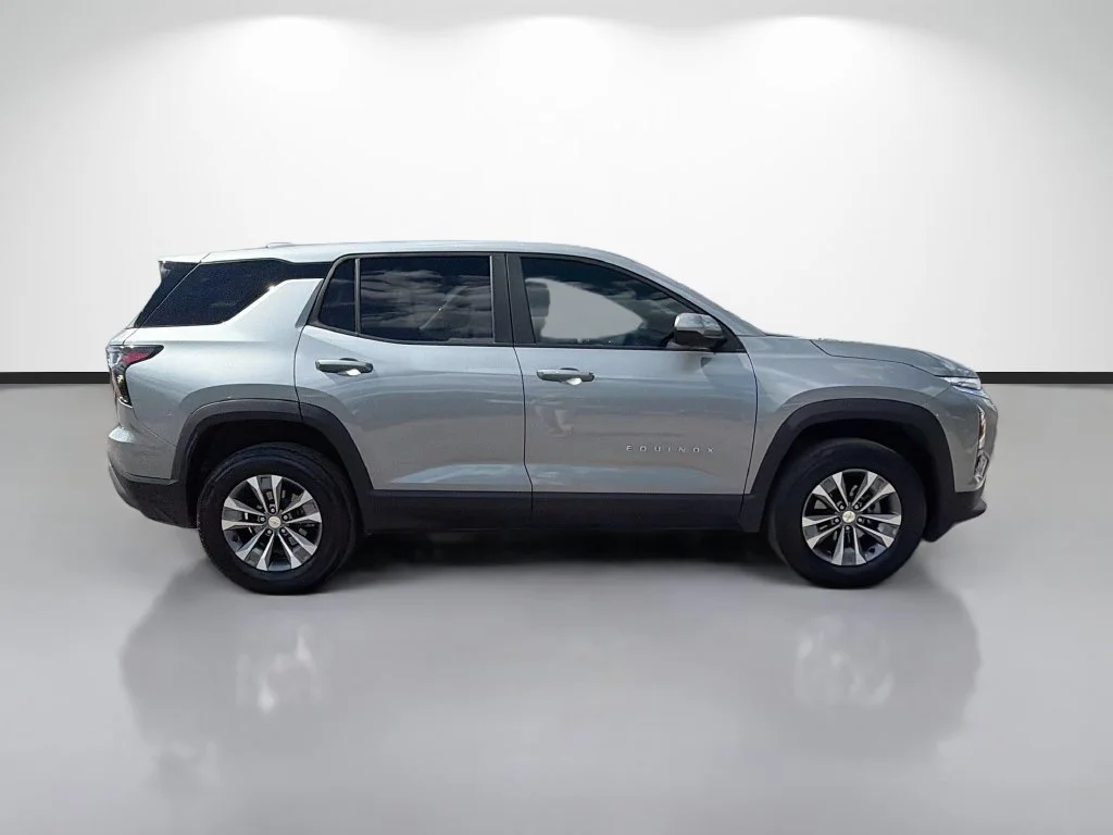 Used 2025 Gray Chevrolet LT image 2