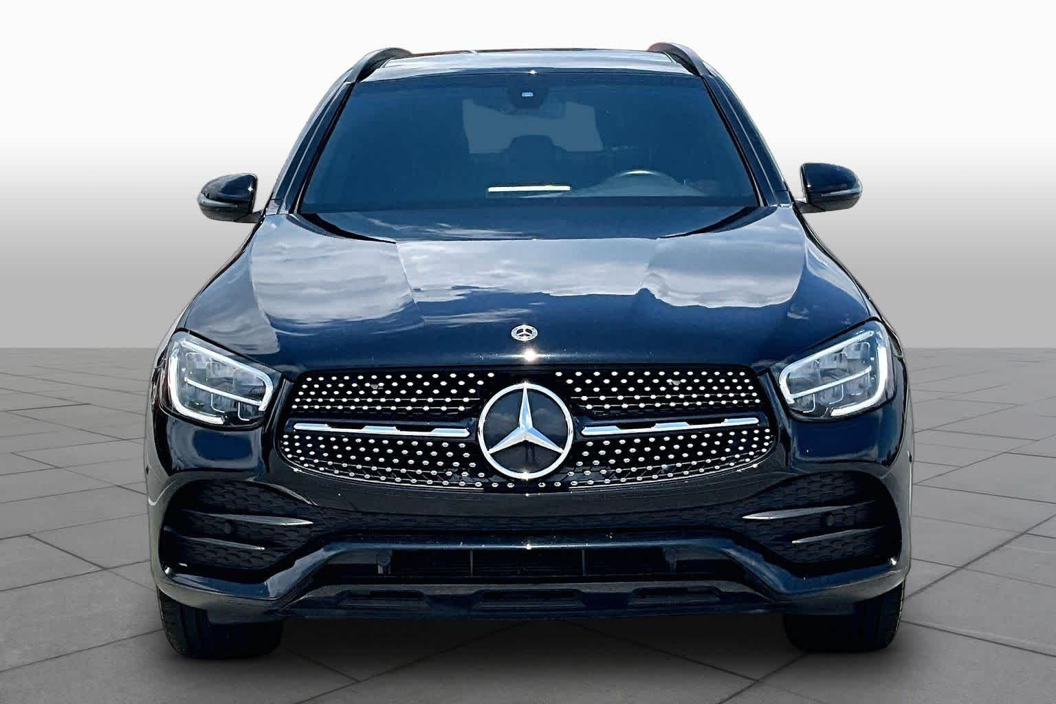 Used 2021 Black Mercedes-Benz GLC 300 image 4