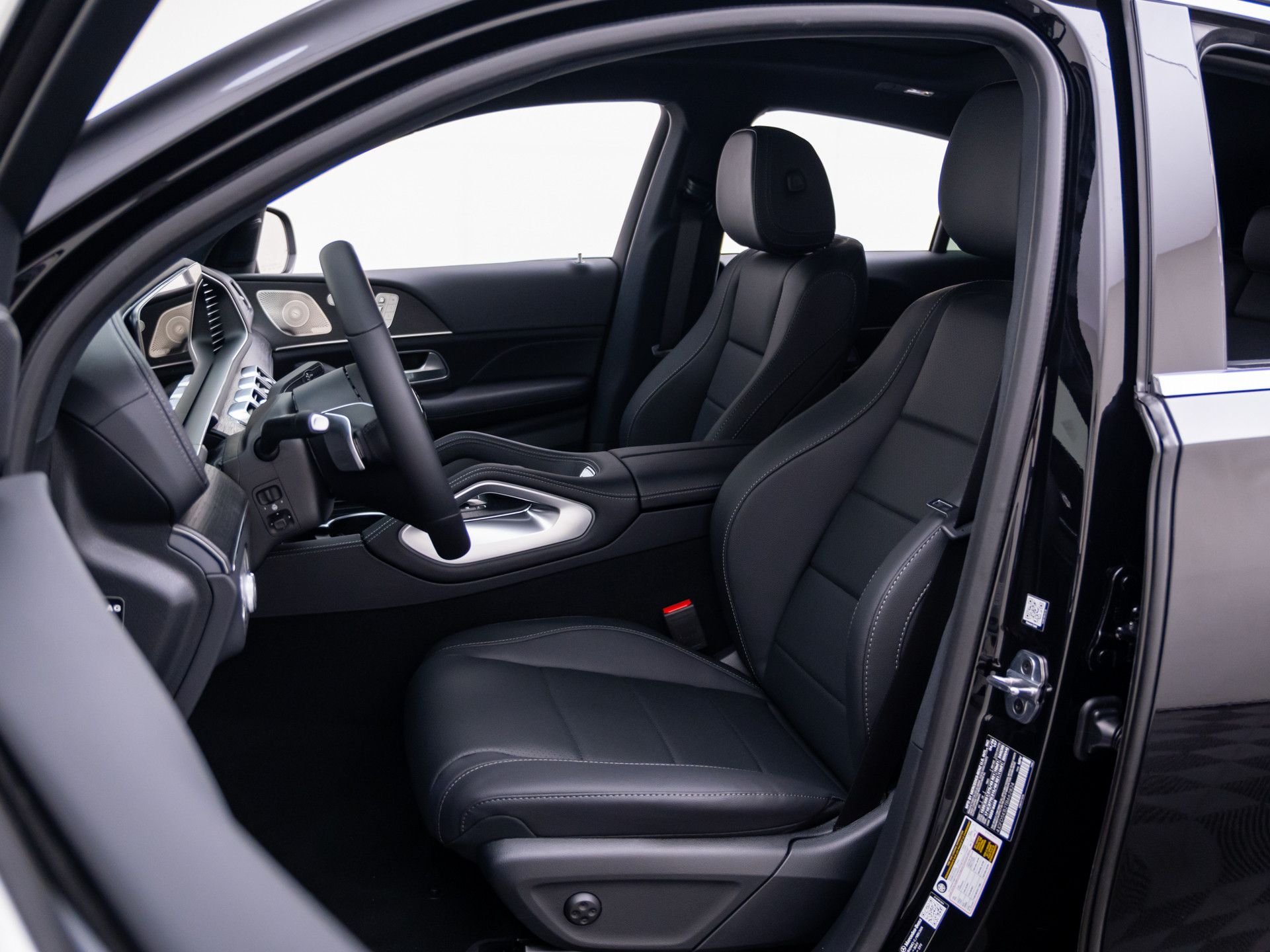 New 2026 Obsidian Black Metallic Mercedes-Benz GLE 450 Coupe image 17
