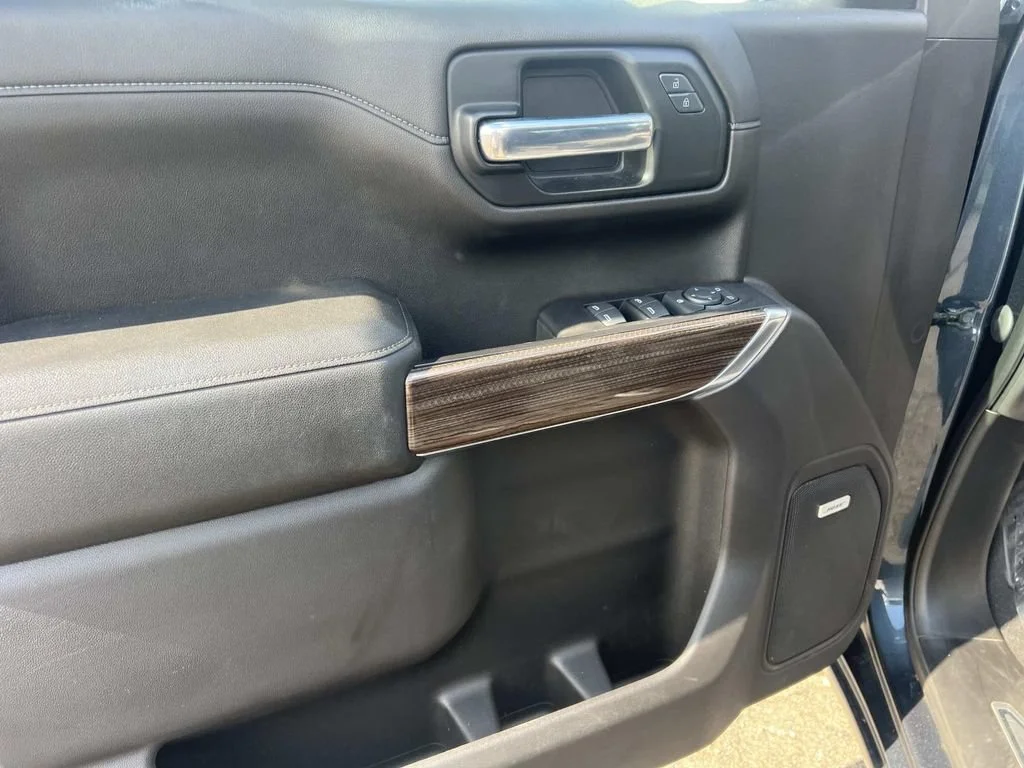 Used 2020 SHADOW GRAY METALLIC Chevrolet RST image 13