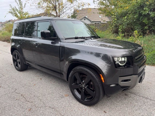 Used 2024 Carpathian Gray Premium Metallic Land Rover X-Dynamic SE image 4