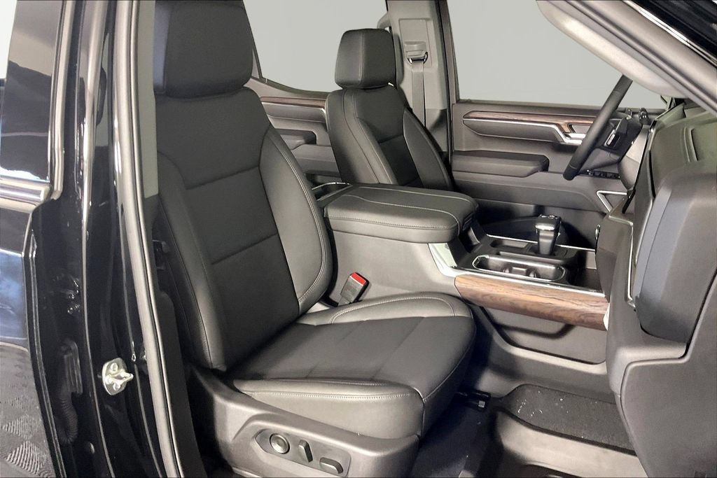2026 GMC Sierra 1500 SLT - Photo 12