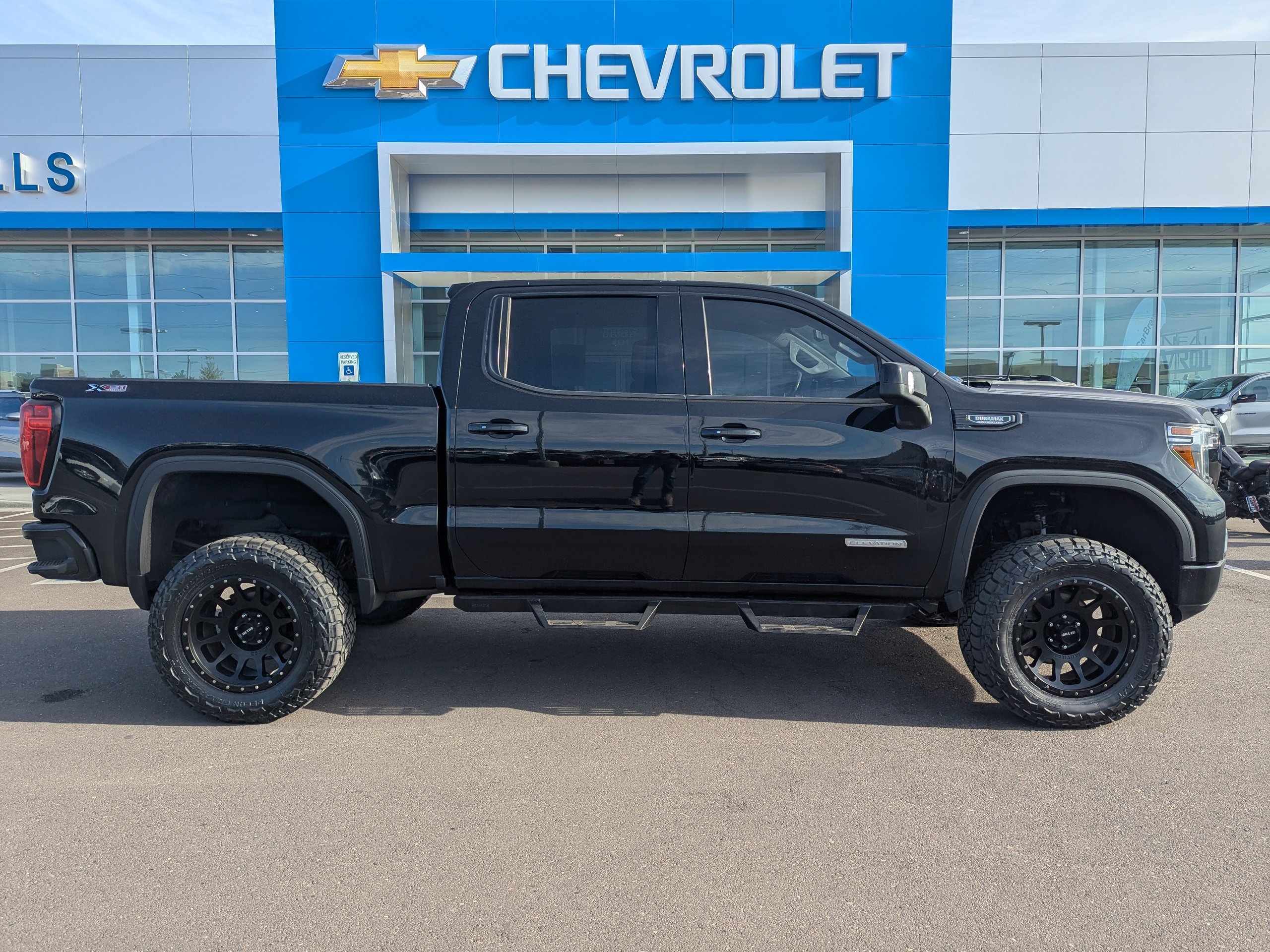 Used 2020 ONYX BLACK GMC Elevation image 34