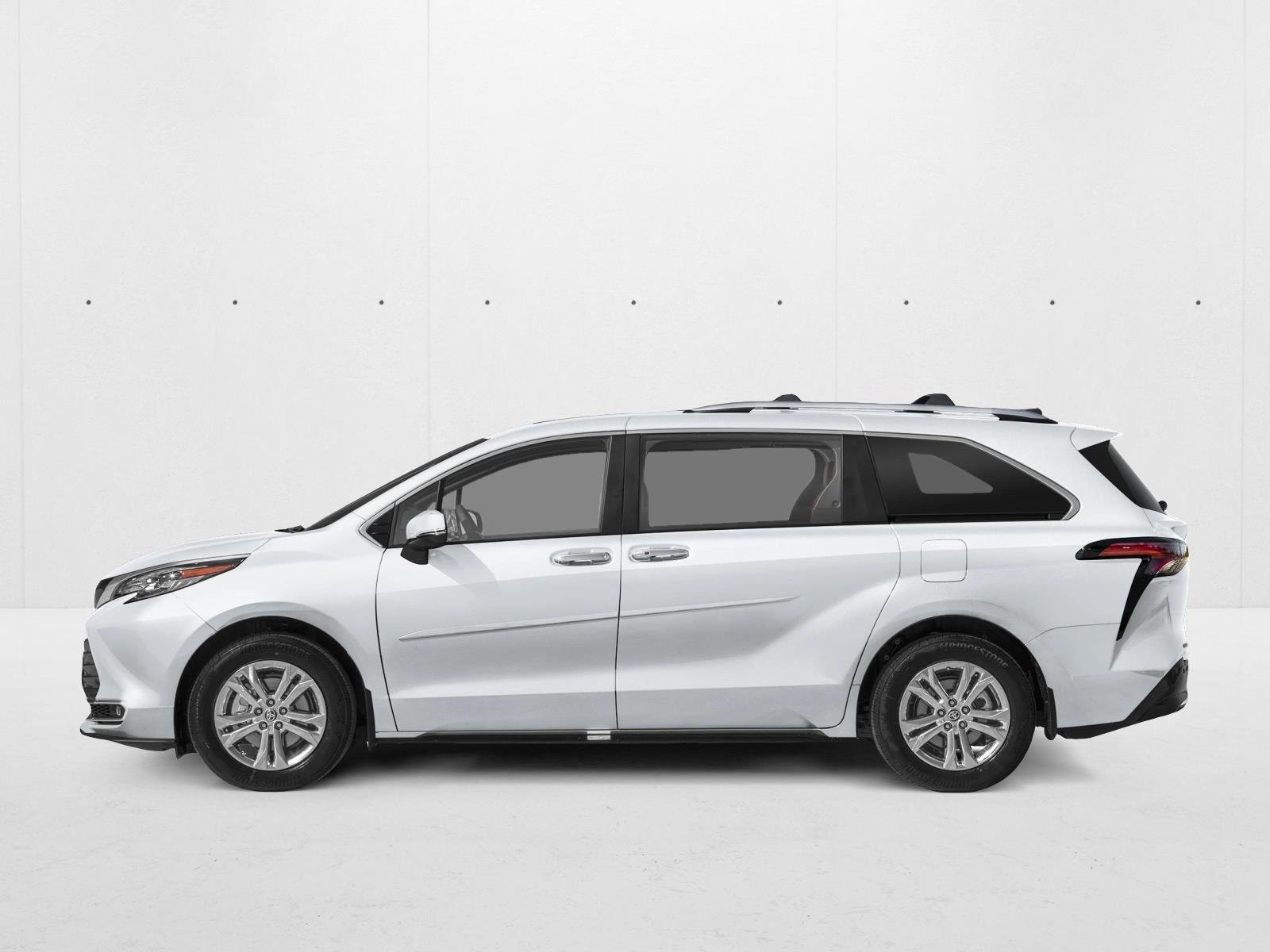 New 2026 Wind Chill Pearl Toyota Platinum image 3
