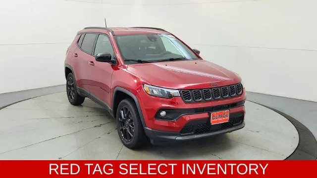 New 2026 Red Hot Pearl-Coat Exterior Paint Jeep Latitude image 14
