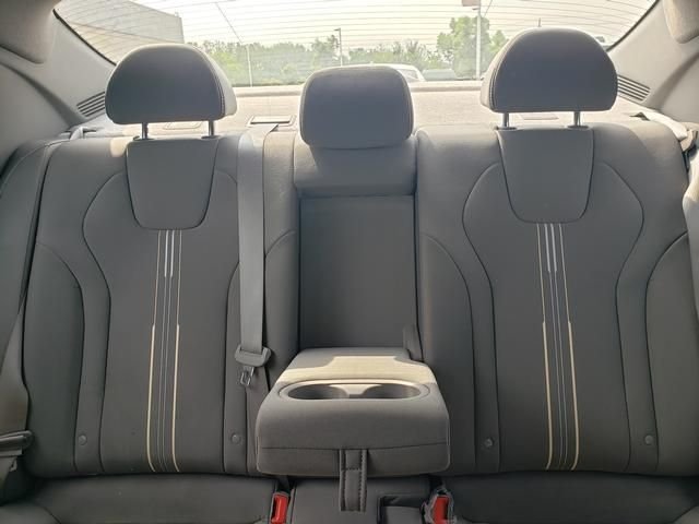 Used 2025 White Hyundai SEL Convenience image 15