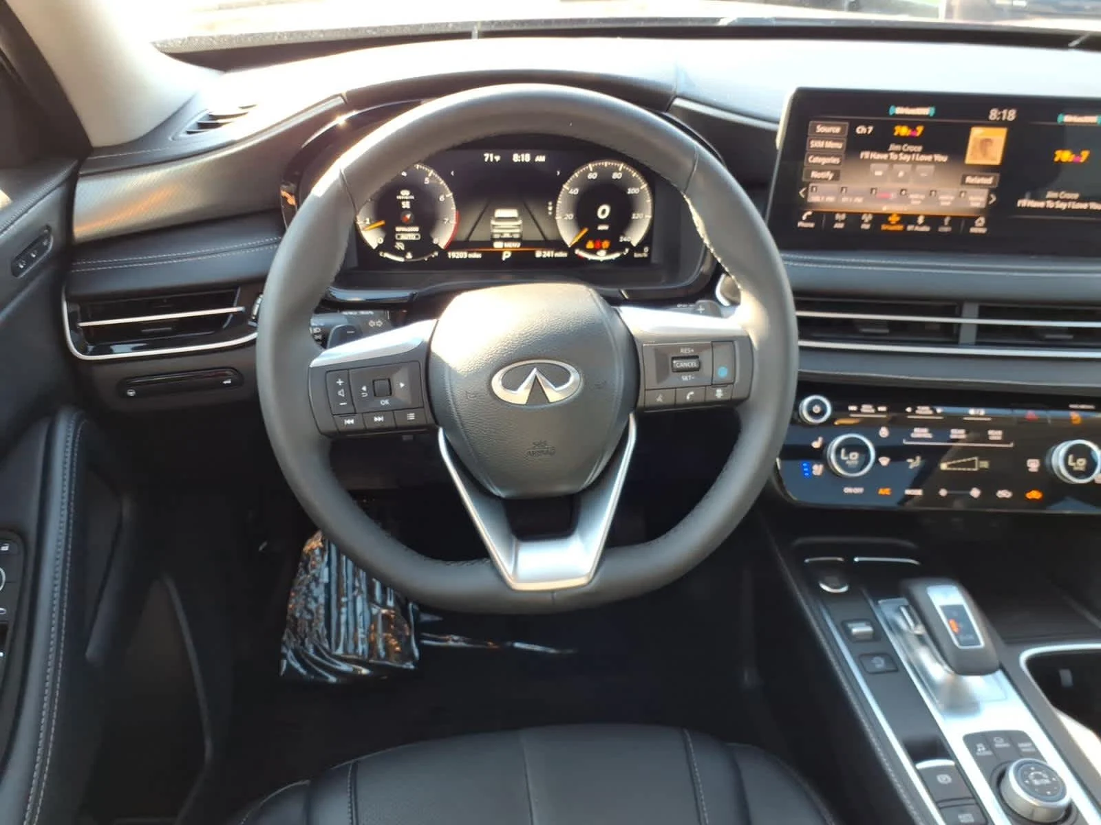 Certified Used 2023 Deep Bordeaux INFINITI LUXE image 13