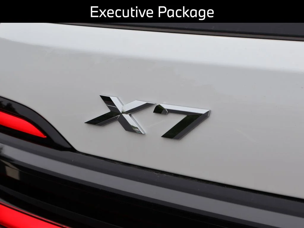 New 2027 White BMW xDrive40i image 9