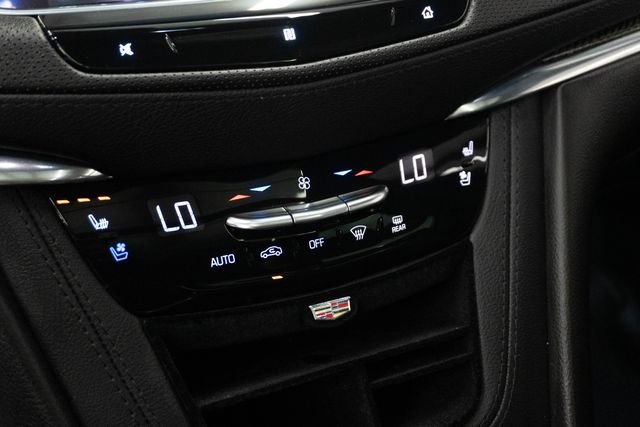 Used 2020 Black Cadillac Sport image 32