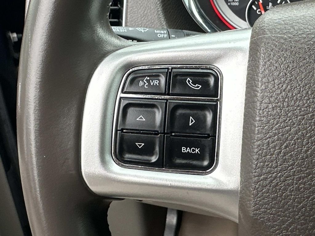 Used 2013 Gray Dodge Crew image 28