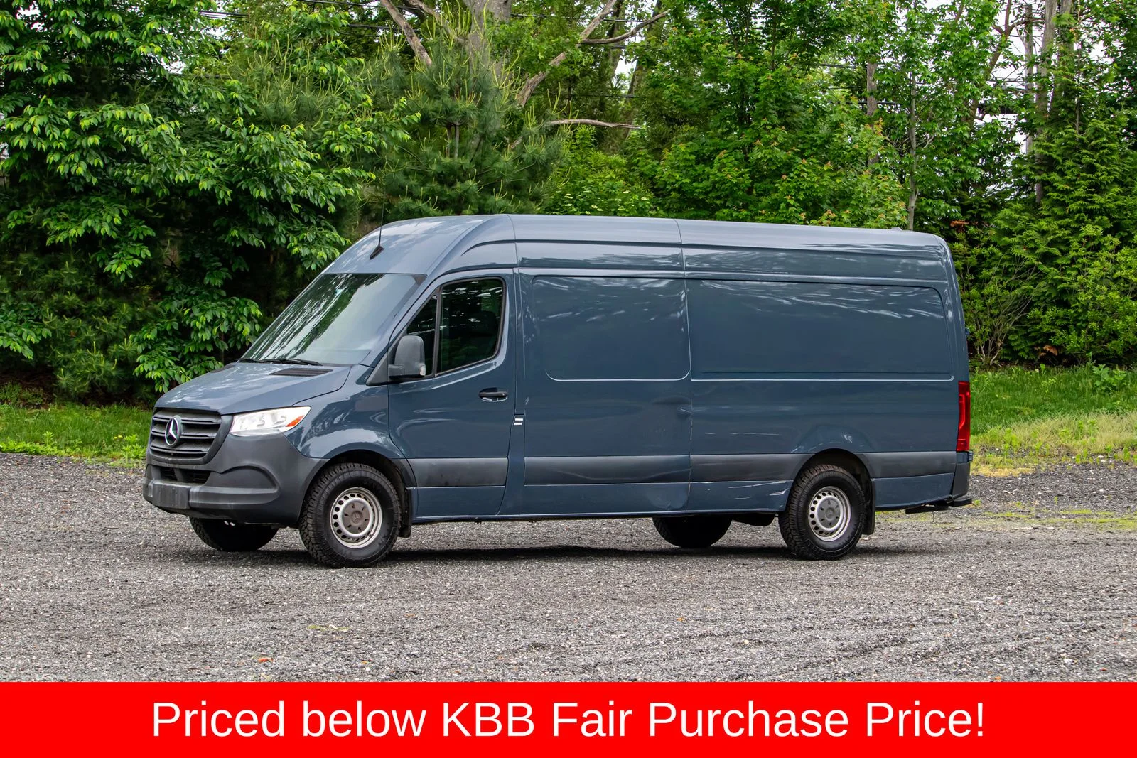 Used 2019 Blue Mercedes-Benz Cargo 170 WB image 3