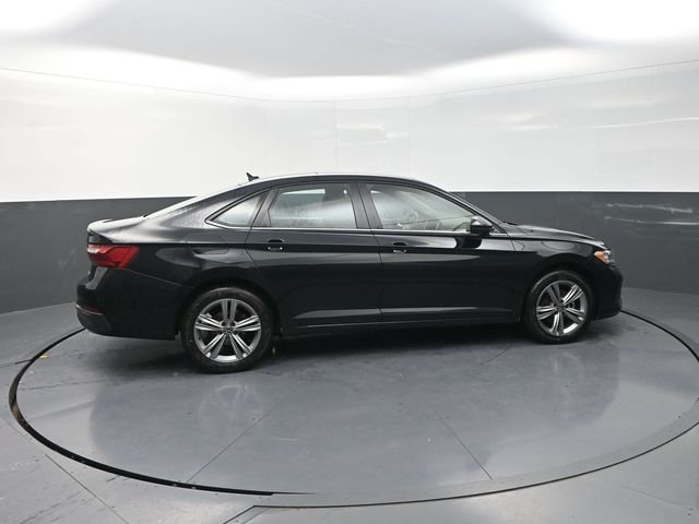 Used 2024  Volkswagen 1.5T SE image 9