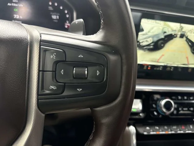 Used 2025 White GMC Denali image 30