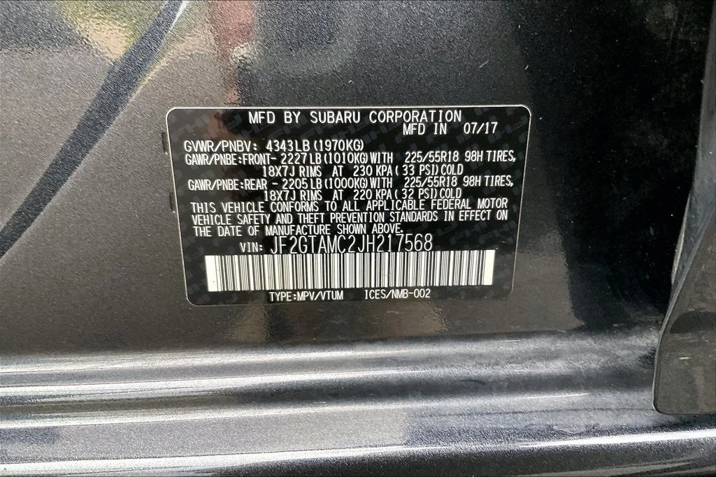 Used 2018 Dark Gray Metallic Subaru 2.0i Limited image 33