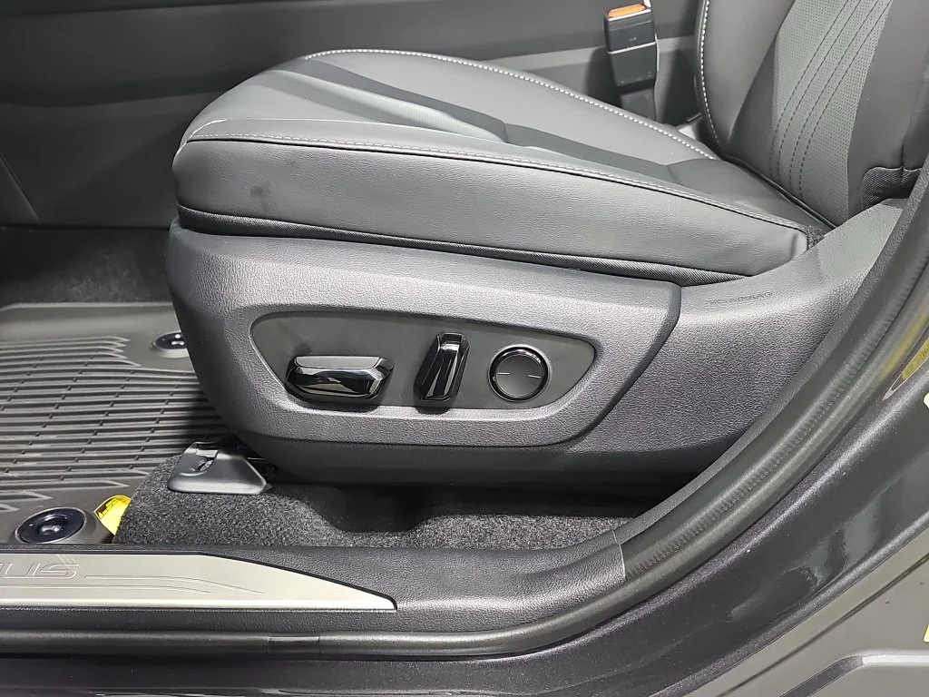 New 2026 Cloudburst Gray Lexus PREMIUM image 28