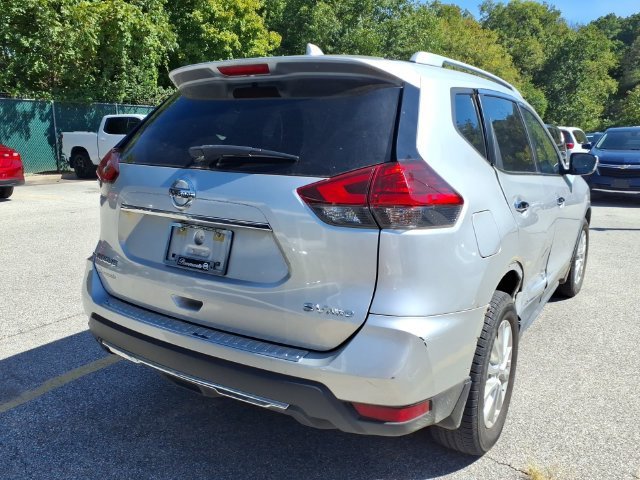 Used 2017 Silver Nissan SV image 4
