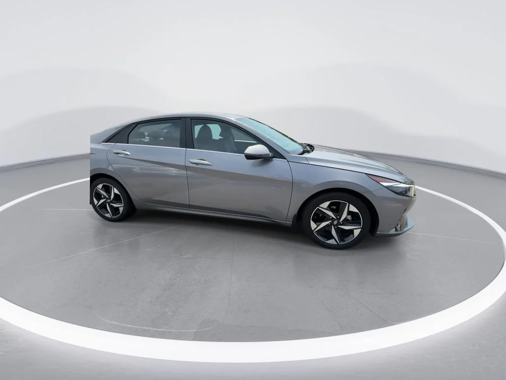 Used 2023 Silver Hyundai Limited image 9
