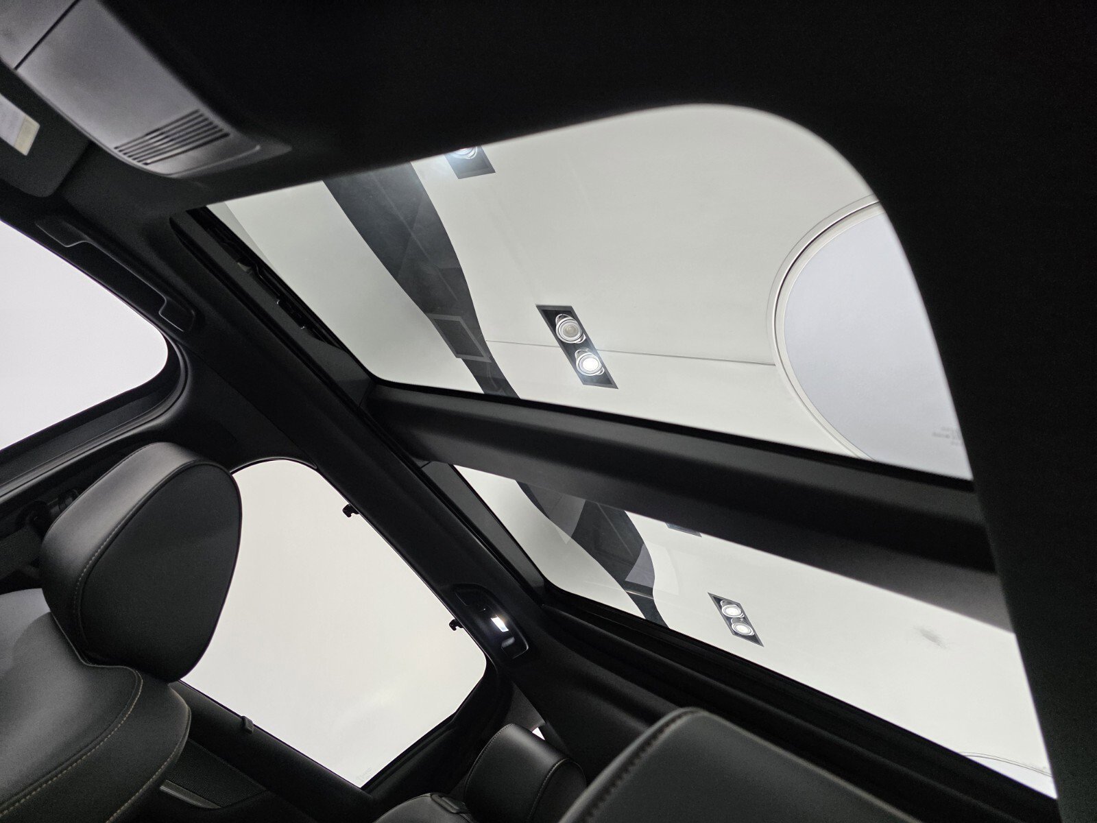 Used 2026 Rhodium White Premium Mazda S Premium Sport image 9