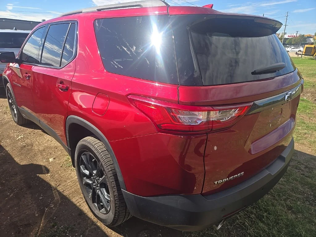 Used 2020 Red Chevrolet RS image 3