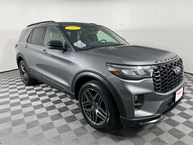 2025 Ford Explorer ST-LINE 4WD (PL535)'s photo