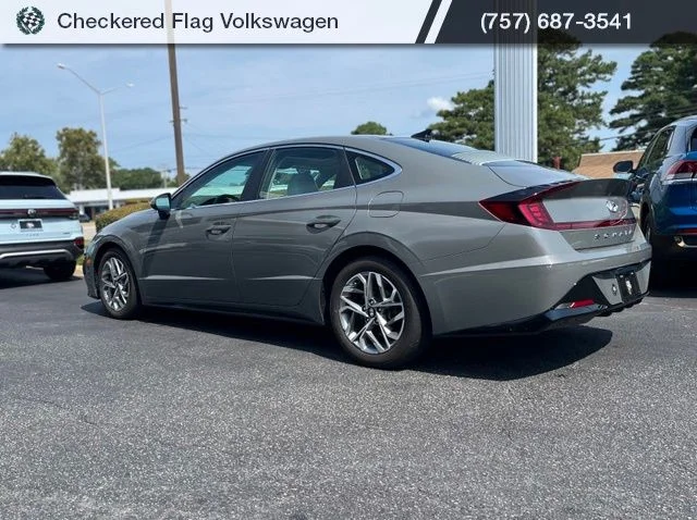 Used 2023 Hampton Gray Hyundai SEL image 6