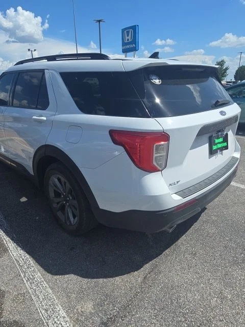 Used 2021 Oxford White Ford XLT image 7