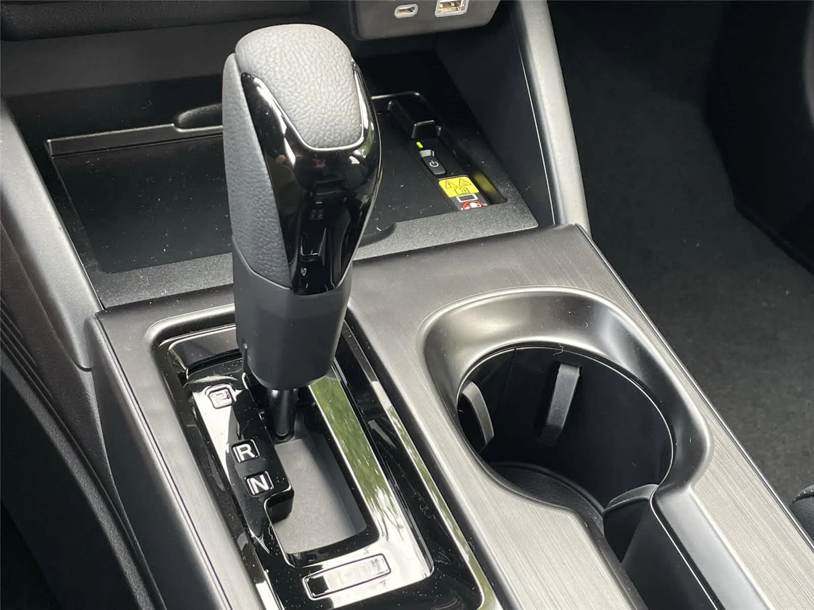 New 2026 ICE SILVER METALLIC Subaru Touring XT image 27
