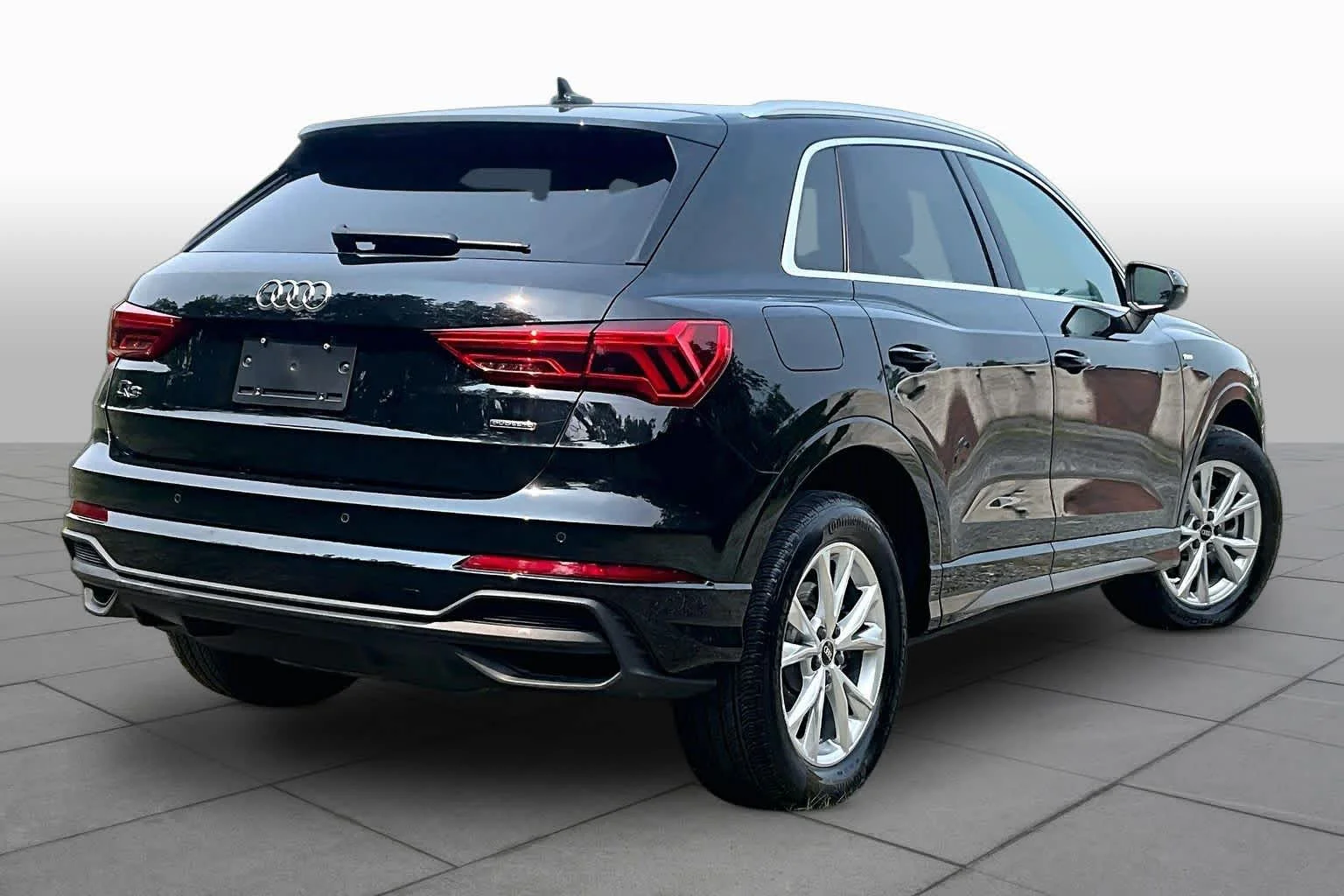 Used 2025 Mythos Black Metallic Audi S line Premium image 13