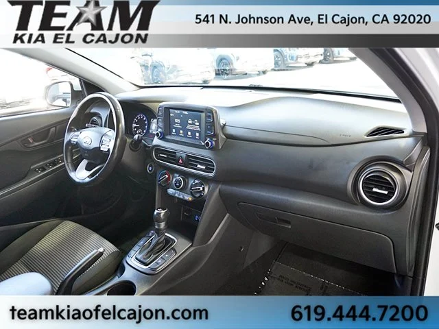Used 2018 White Hyundai SEL image 11